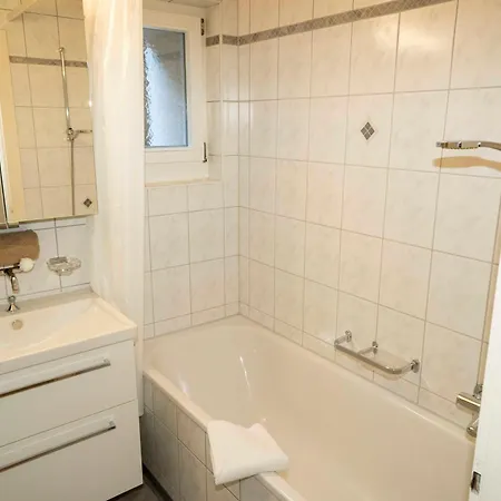 Hartenfels 1 * 스쿠올